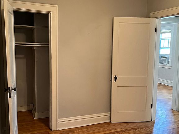 5th image of 5101 S Kingshighway Blvd #12