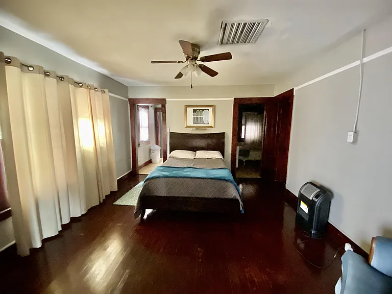 1126 E San Antonio Ave #6 — Photo 4