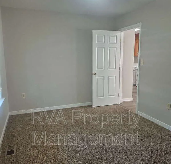 4019 Frye Ter — Photo 3