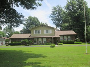 704 Bowden Rd, Fort Gibson, OK 74434