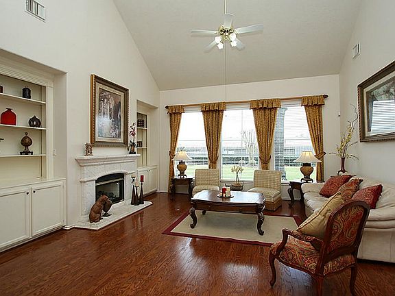 4th image of 17211 Ginger Fields Ln