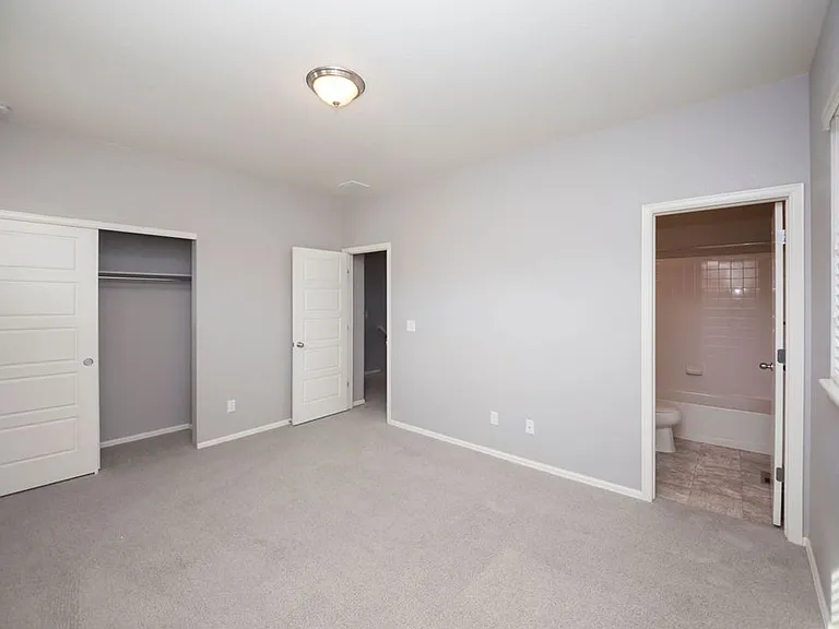 2121 Cutting Horse Dr — Photo 38