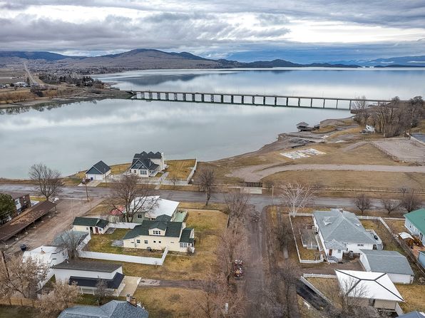 303 5th Ave W, Polson, MT 59860