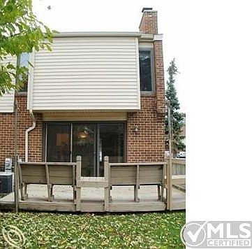 336 Village West back.JPG