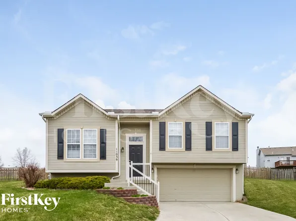 11039 N Ditman Ct, Kansas City, MO 64157