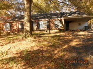2933 Falkirk Rd, Memphis, TN 38128