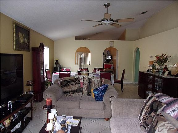 3rd image of 6958 Kelcher Ct