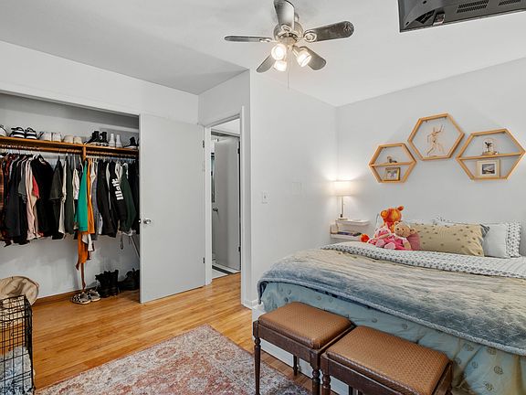 Spacious bedroom plus office