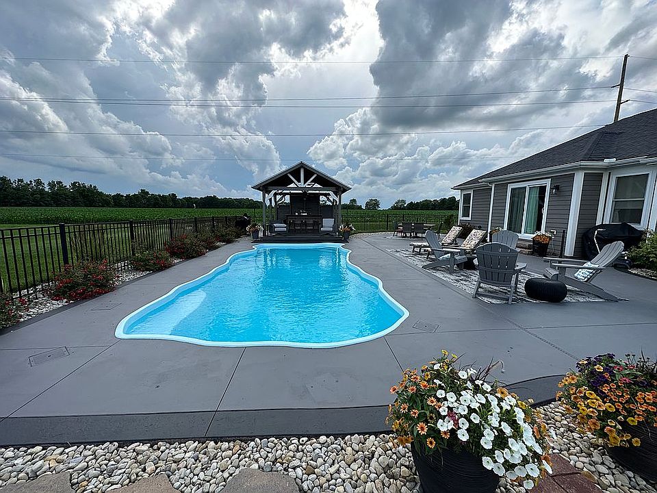 2nd image of 2205 Eagles Lake Dr