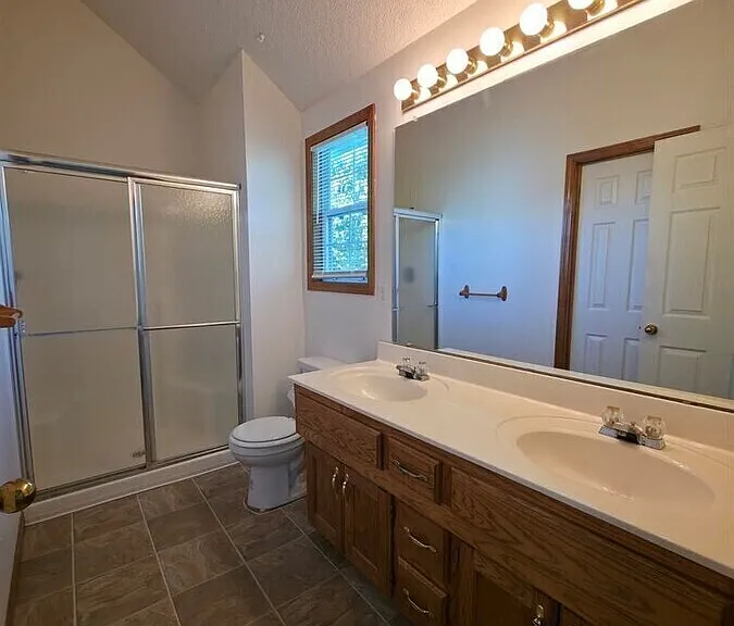 1404 Magnolia Dr — Photo 9