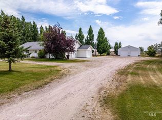 693 E 1400 N, Shelley, ID 83274