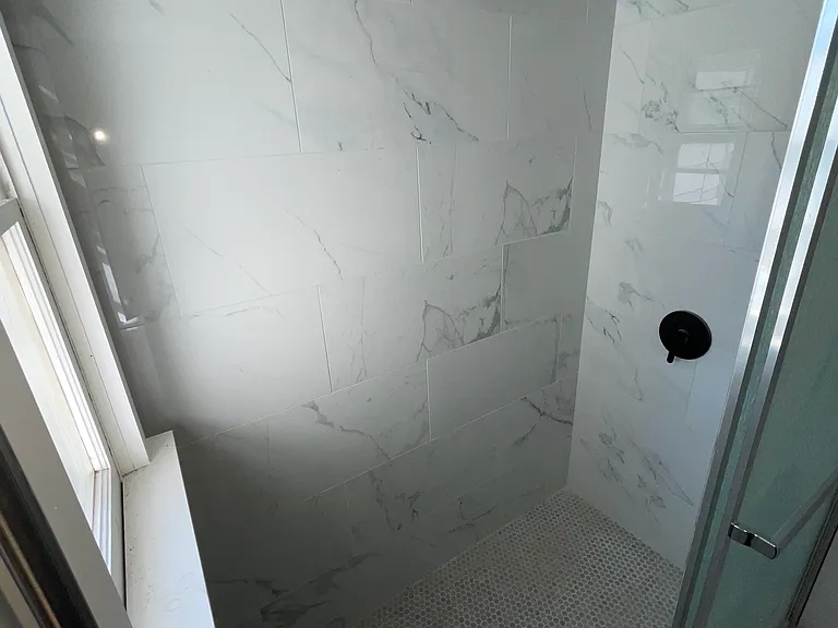 302 W Pine St — Photo 3