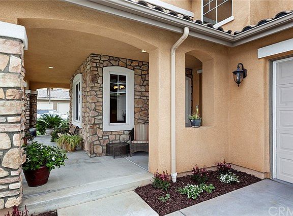 4th image of 31814 McCartney Dr