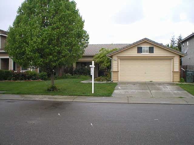 1st image of 4017 Royal Windsor Dr