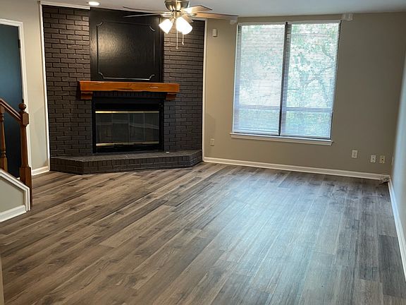 5th image of 7800 N Hills Blvd #202