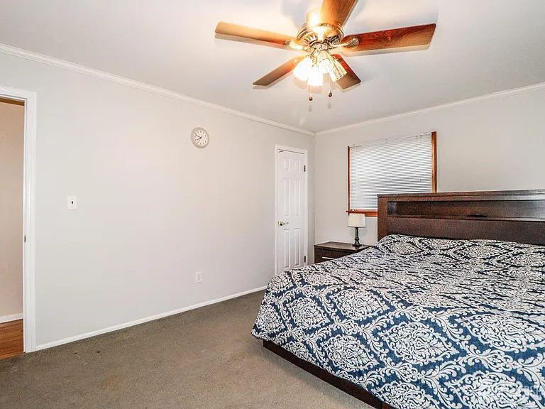 5 Timothy Ct — Photo 17