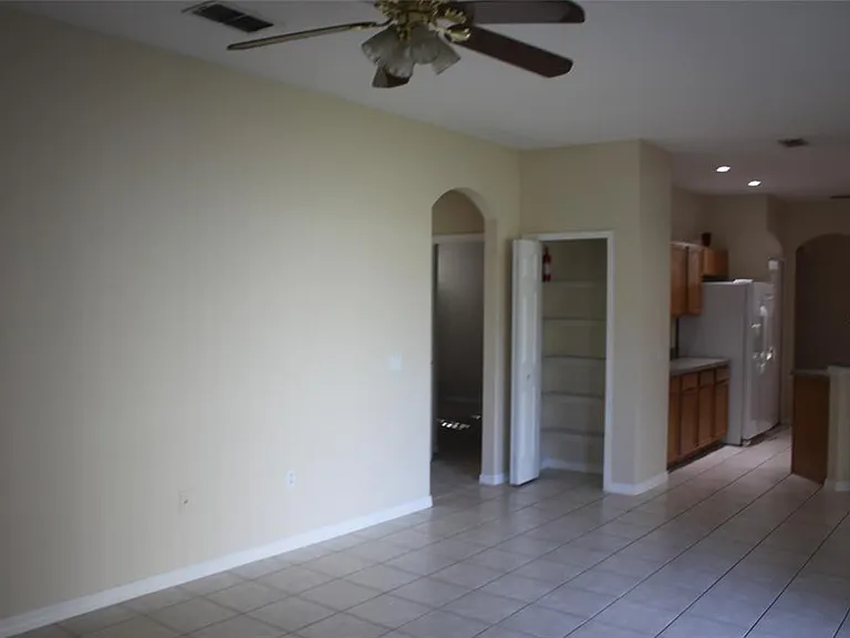 4352 Fox Glen Loop — Photo 13
