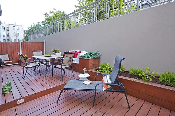 Sold by Brown Harris Stevens | media 19