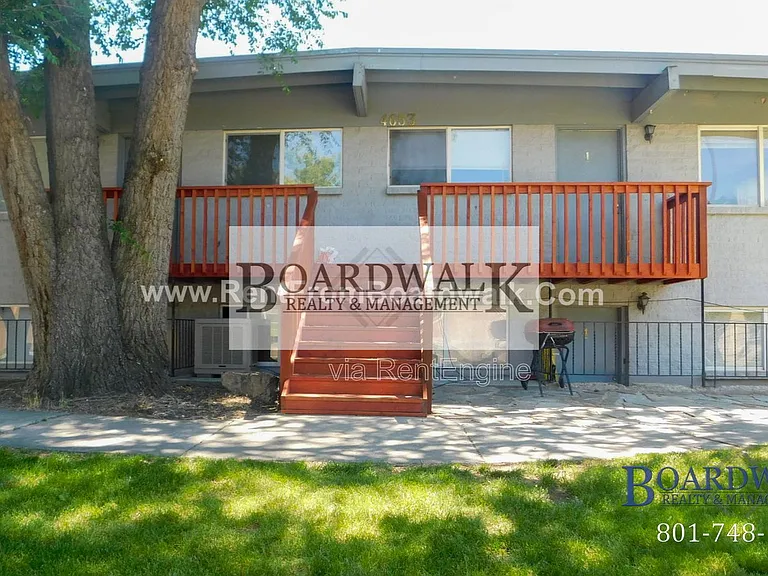 4653 W Harman Dr #3 — Photo 1