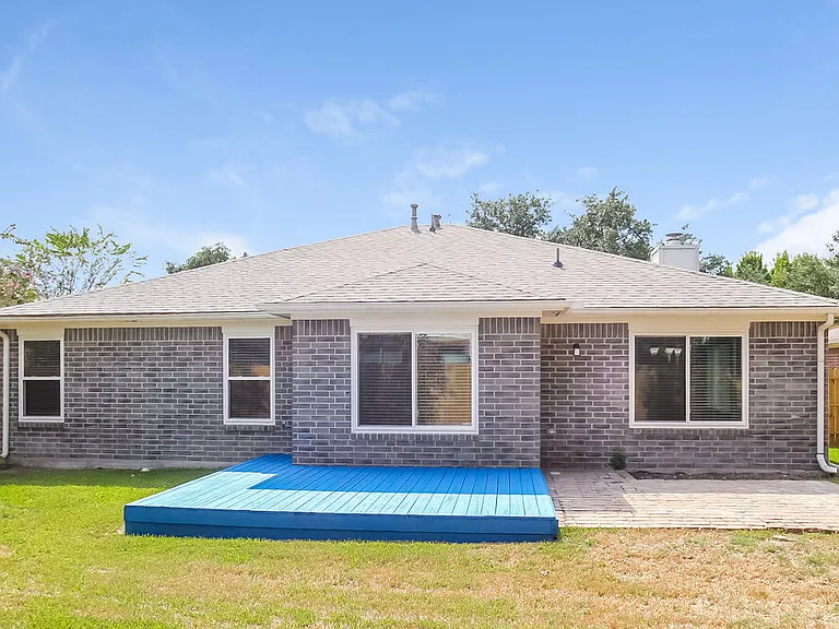 19114 Timber Way Dr — Photo 16