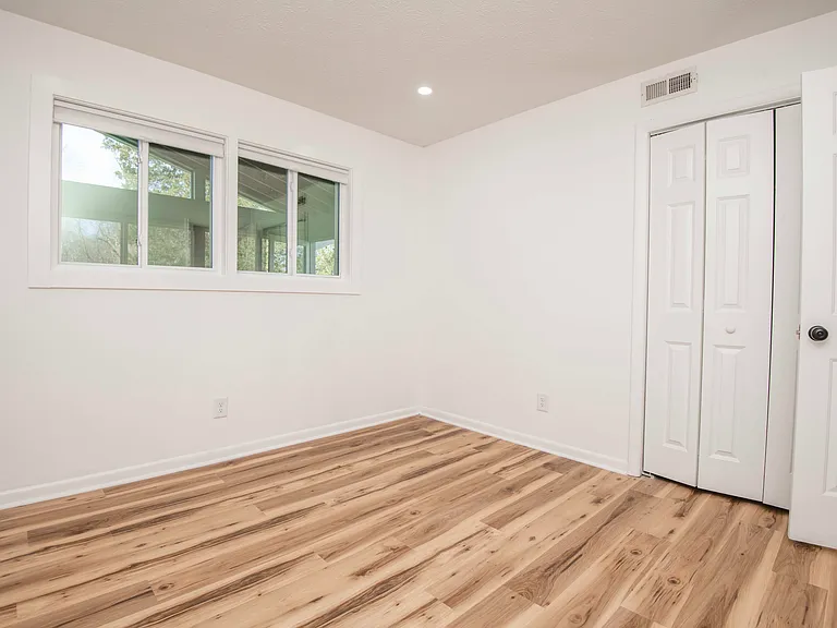 121 Ida Hertzler Ln — Photo 13