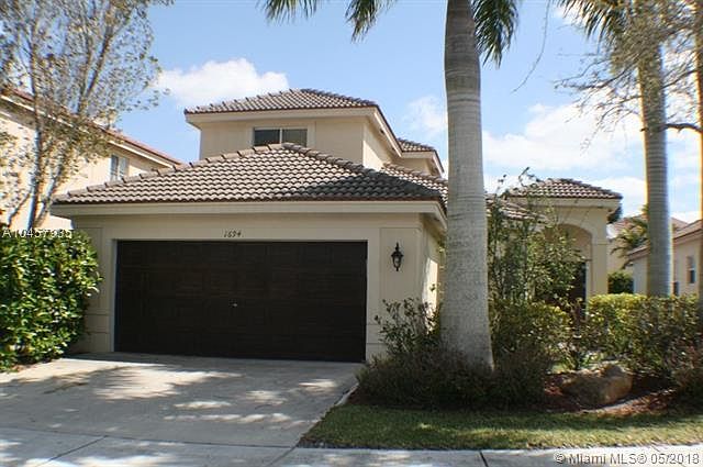 1st image of 1694 Primrose Dr