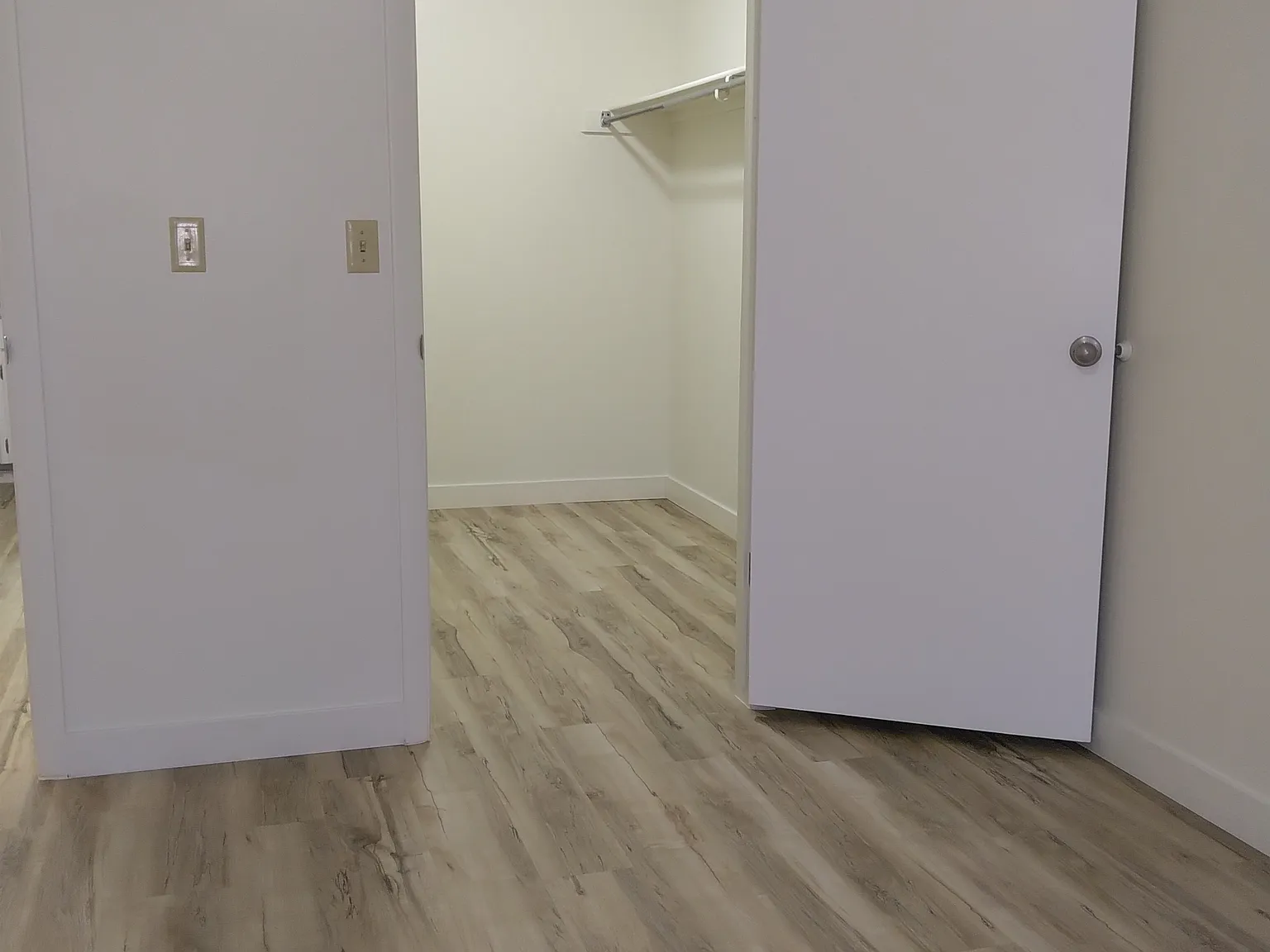 2 bed, 1016 sqft, $995 — Photo 3