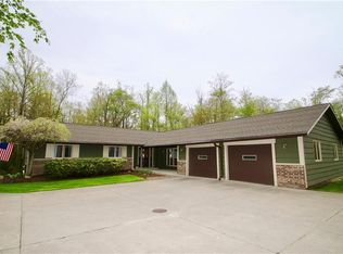 12436 Woodin Rd, Chardon, OH 44024