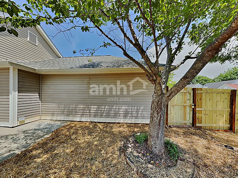 408 Fairlawn Dr — Photo 21
