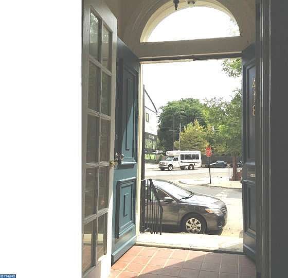 2nd image of 418 Saunders Ave