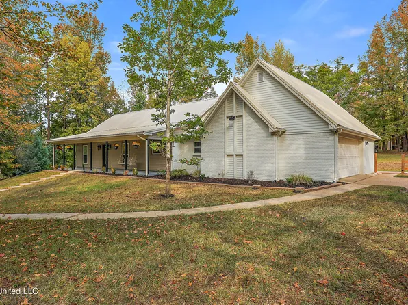 503 N Springlake Cir, Terry, MS 39170