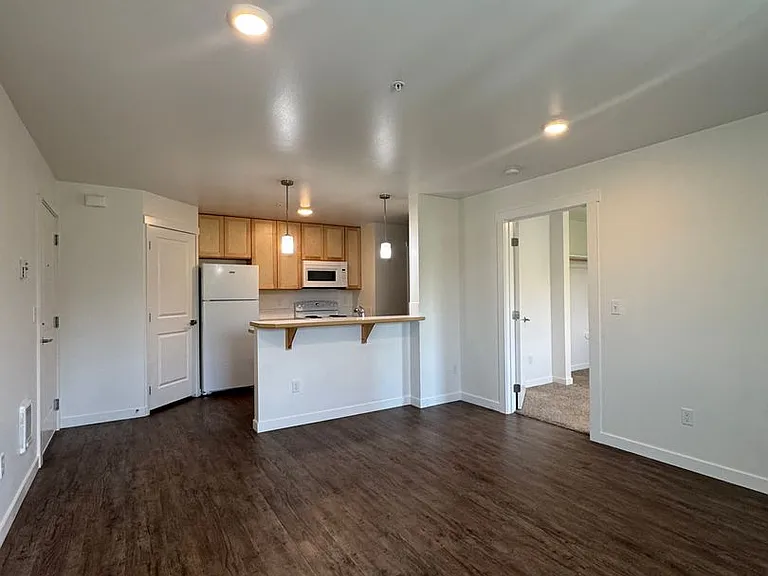 2249 N Airport Rd — Photo 53