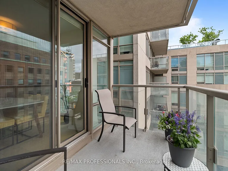 1 Bedford Rd #515 — Photo 33