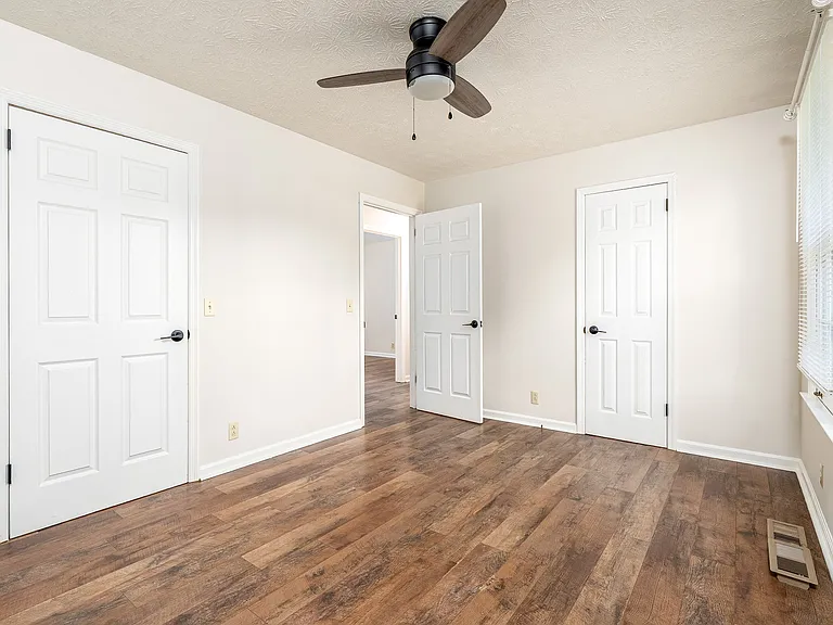 164 Hillside Dr — Photo 14