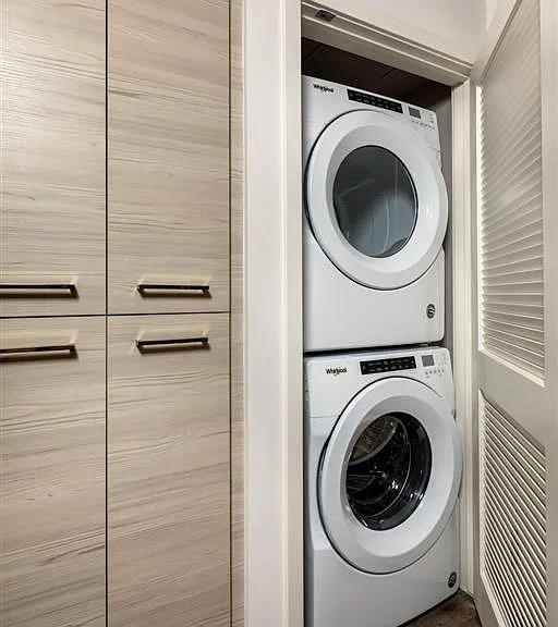 washer and dryer