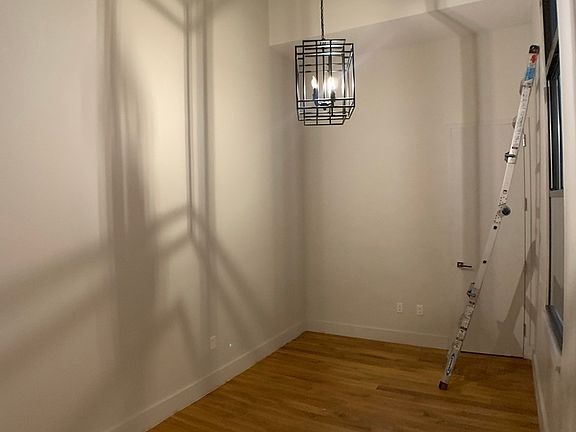 5th image of 372 Kosciusko St #203