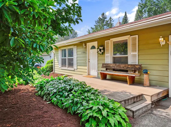 5406 Big Bow Rd, Fitchburg, WI 53711