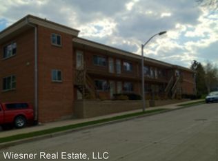 1508 S 92nd St #15, Milwaukee, WI 53214