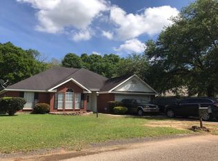 1700 Woodforest Dr, Semmes, AL 36575