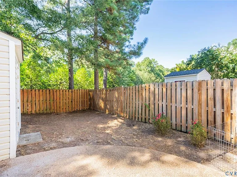 1814 Timberly Waye — Photo 32