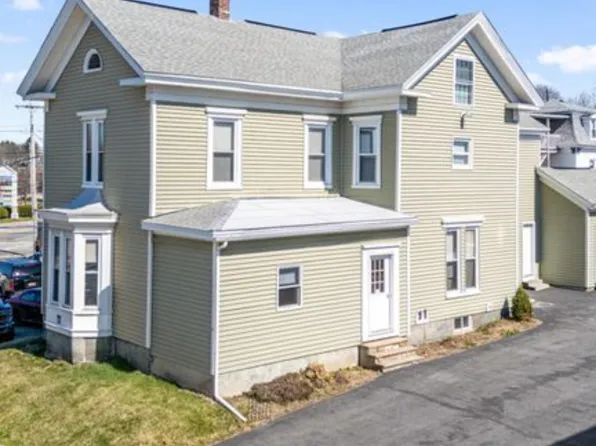 41 Thornton Ave #101, Saco, ME 04072