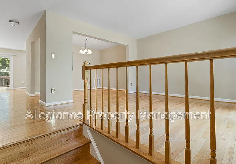 8073 Morning Meadow Ct — Photo 5