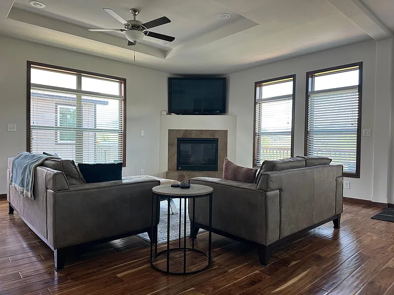 195 County Road 827 — Photo 13