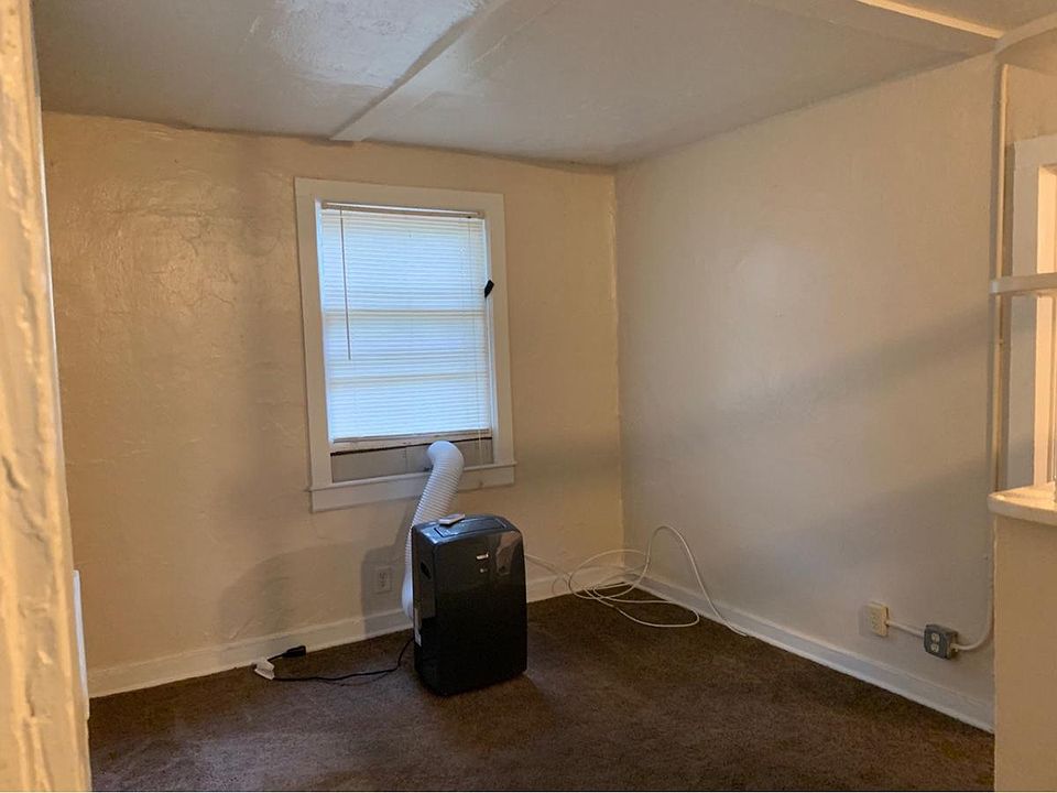 2nd image of 3074 5th St APT B