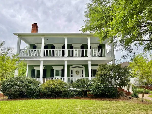 5604 Courtland Pl, Alexandria, LA 71301
