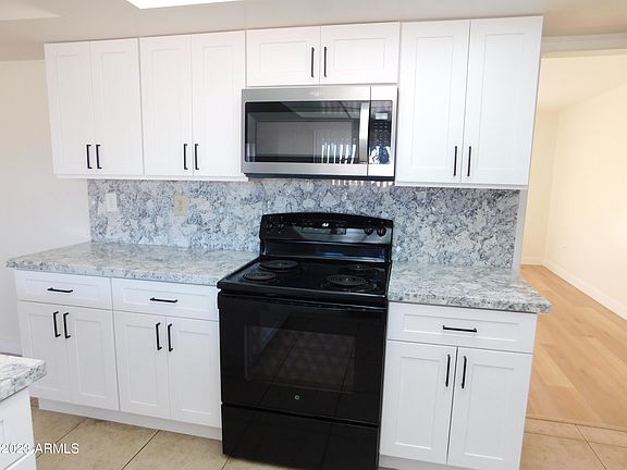 5th image of 10304 W Concho Cir