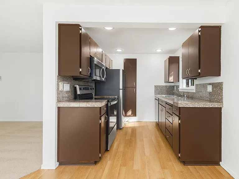 12719 NE 116th St #E201 — Photo 10