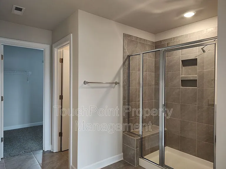 115 Sentinel Ct — Photo 23