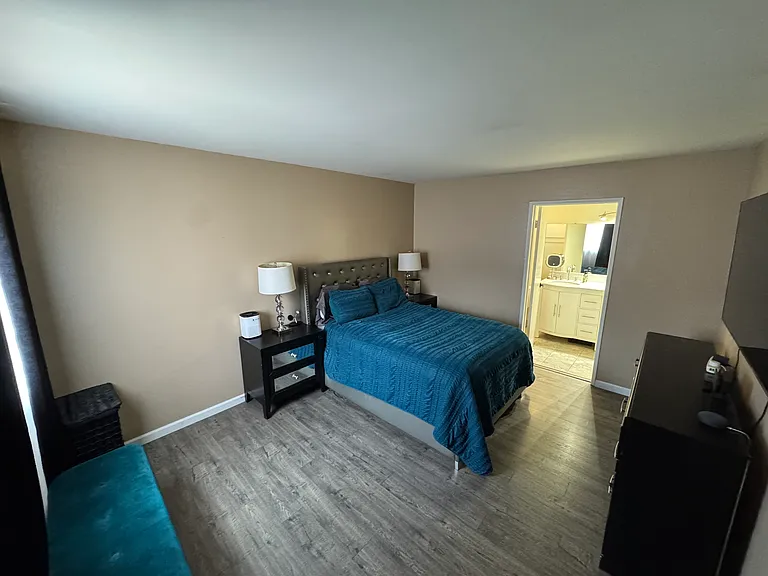 9210 Van Nuys Blvd #9 — Photo 9