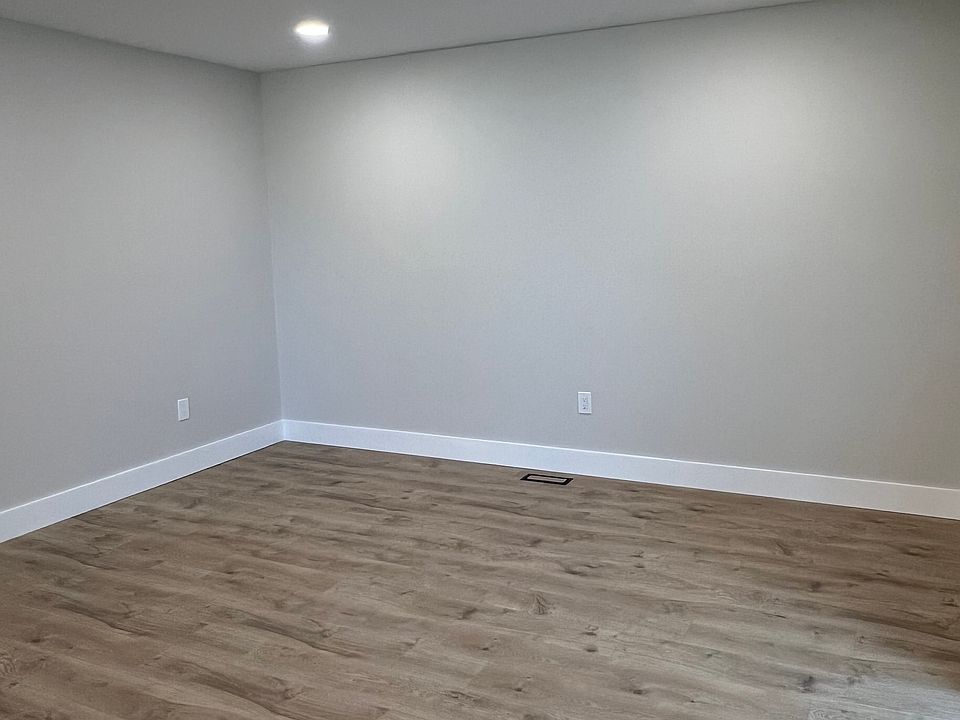 Extra space off of the living room